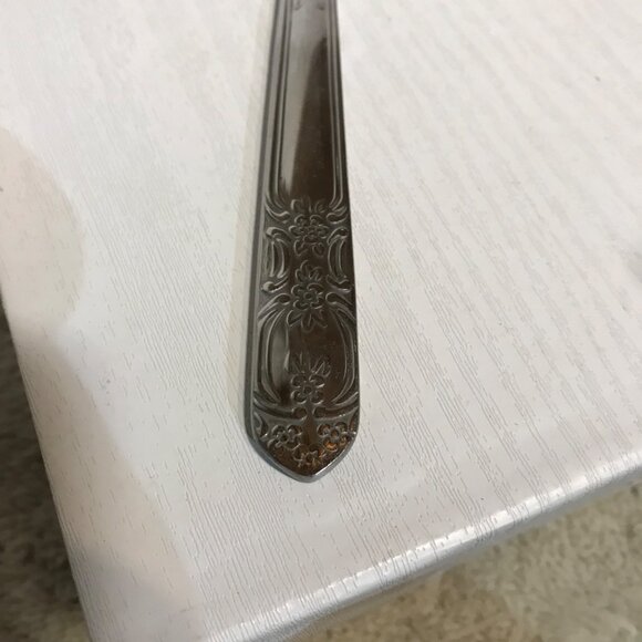 Vintage Silver-Plated Dinner Knives Set Of 6 With Ornate Floral Handles - Picture 3 of 10